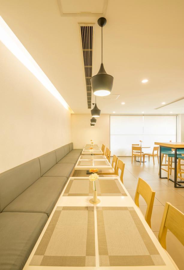 Hotel Hanting West Railway Station North Square 2*